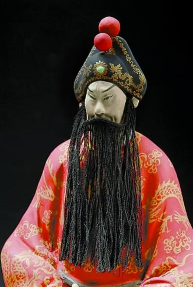 《余三胜像》